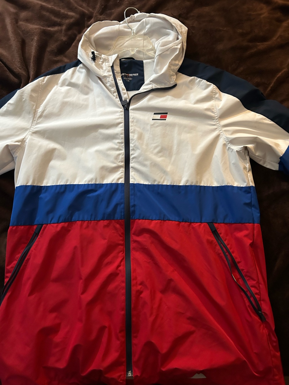 Tommy Hilfiger Men’s White Blue Red Colorblock Windbreaker
